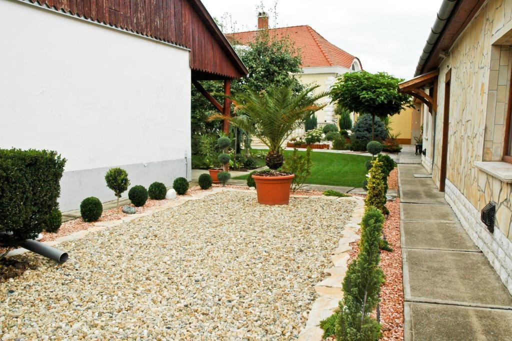 Appartamento Gombos Apartman Hajdúszoboszló Esterno foto