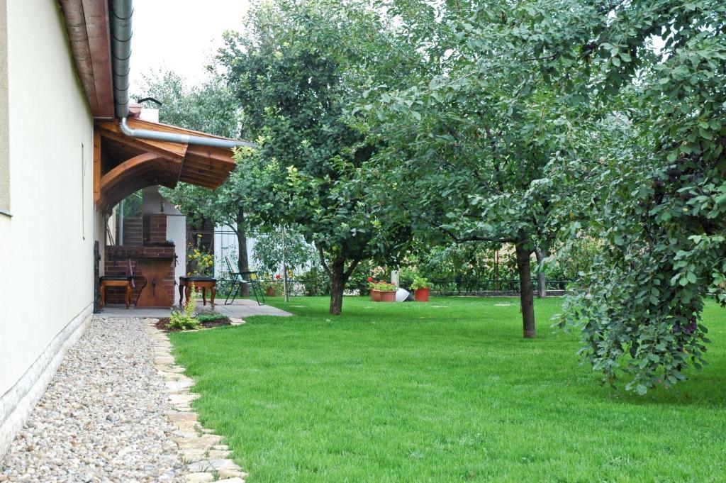 Appartamento Gombos Apartman Hajdúszoboszló Esterno foto
